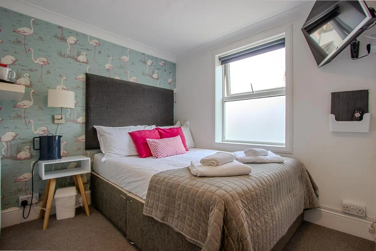 Hotel The White House Brighton 4*,
