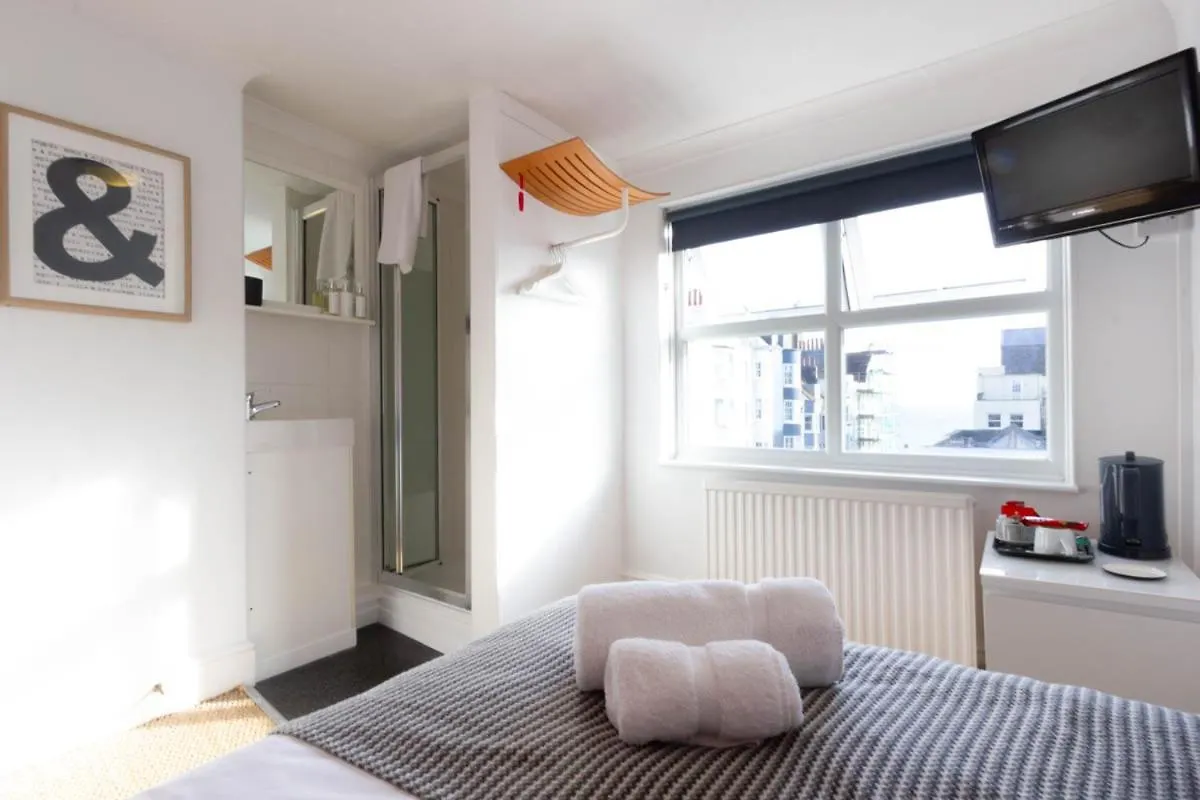 **** Guest house The White House Hotel Brighton United Kingdom